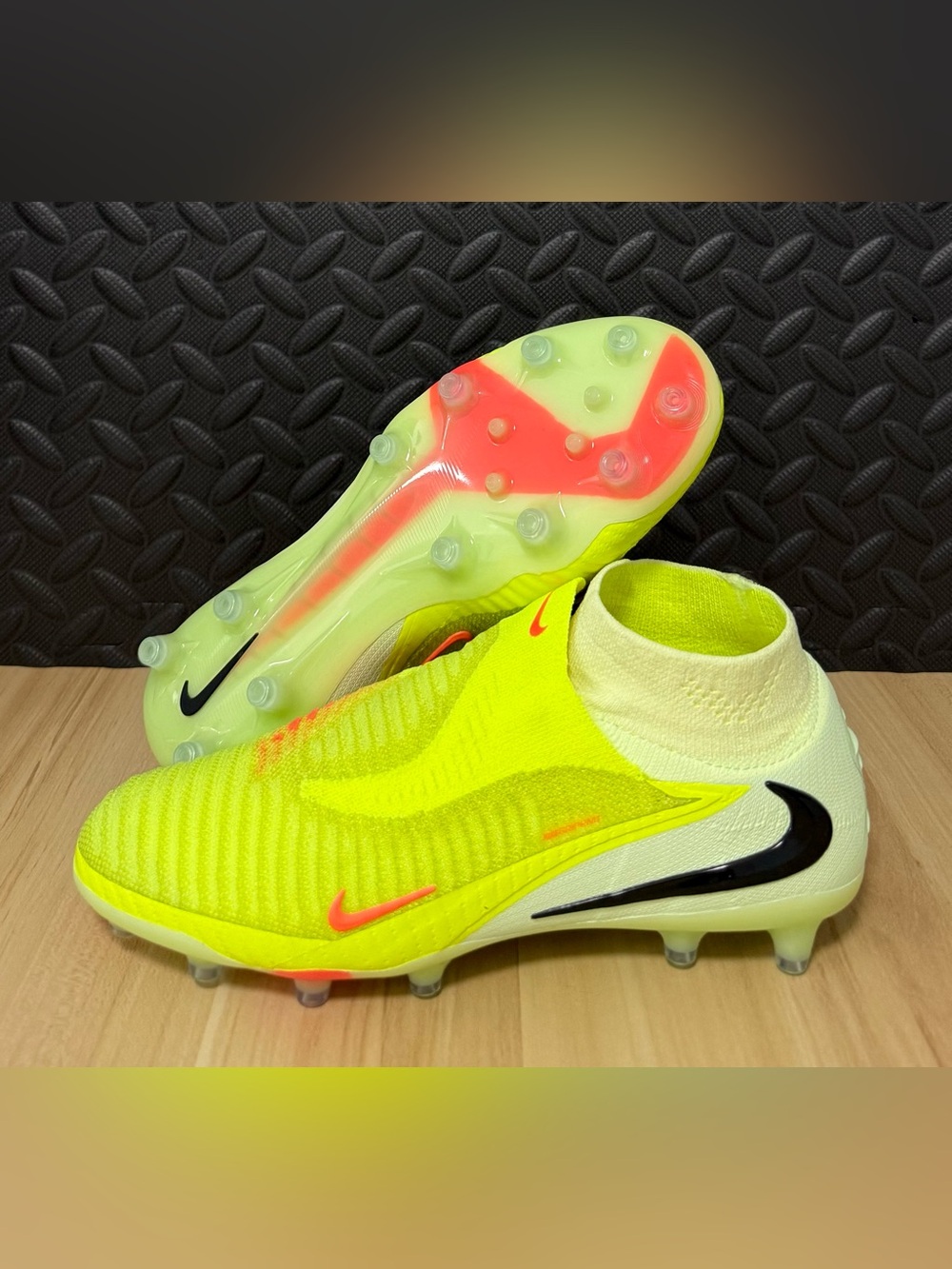 Nike Phantom 6 High Elite AG Grass Soccer Cleats Yellow IM4129-800 Mens Size 6